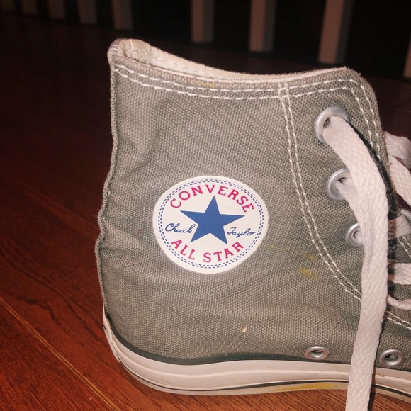 grey converse - Picture 3 of 4